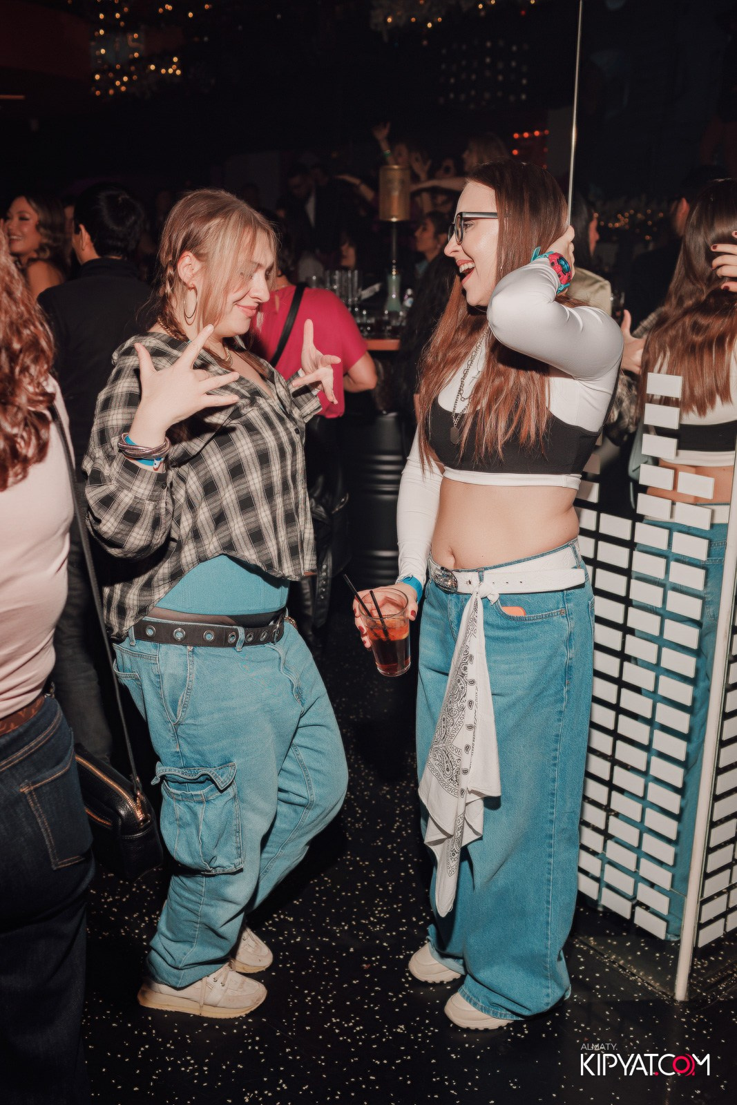 BEAUTY ЁЛКА SANTA BARBARA SPECIAL GUEST ГРУППА MILLENIUM 5 ТРИБЬЮТ ШОУ. КИПЯТКОМ АЛМАТЫ! Фотосъемка мероприятий в Алматы