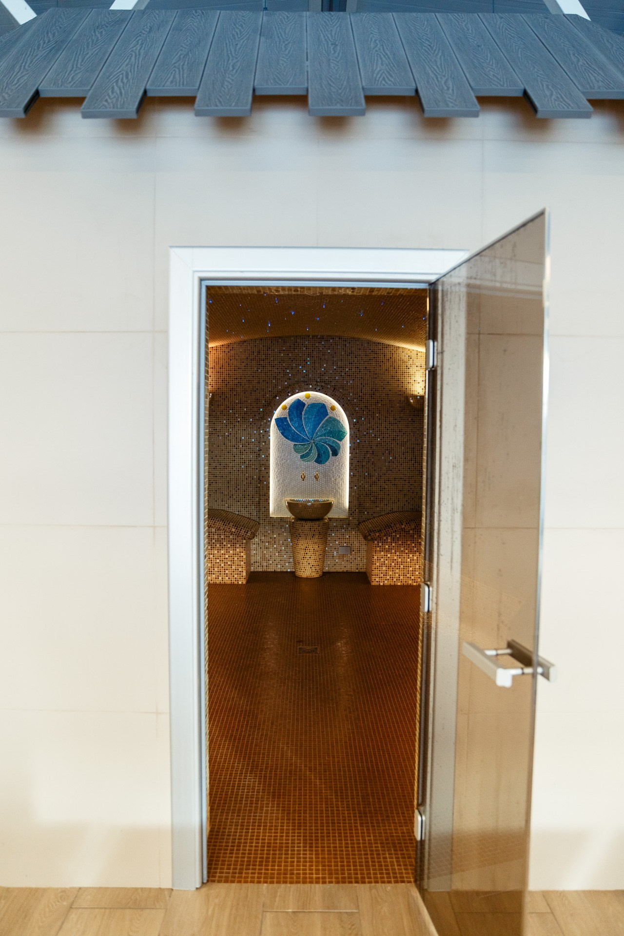 Бассейн Атлант. Фотосъёмка для бизнеса — предметное фото, репортаж с мероприятий, портреты людей, съёмка интерьера и экстерьера