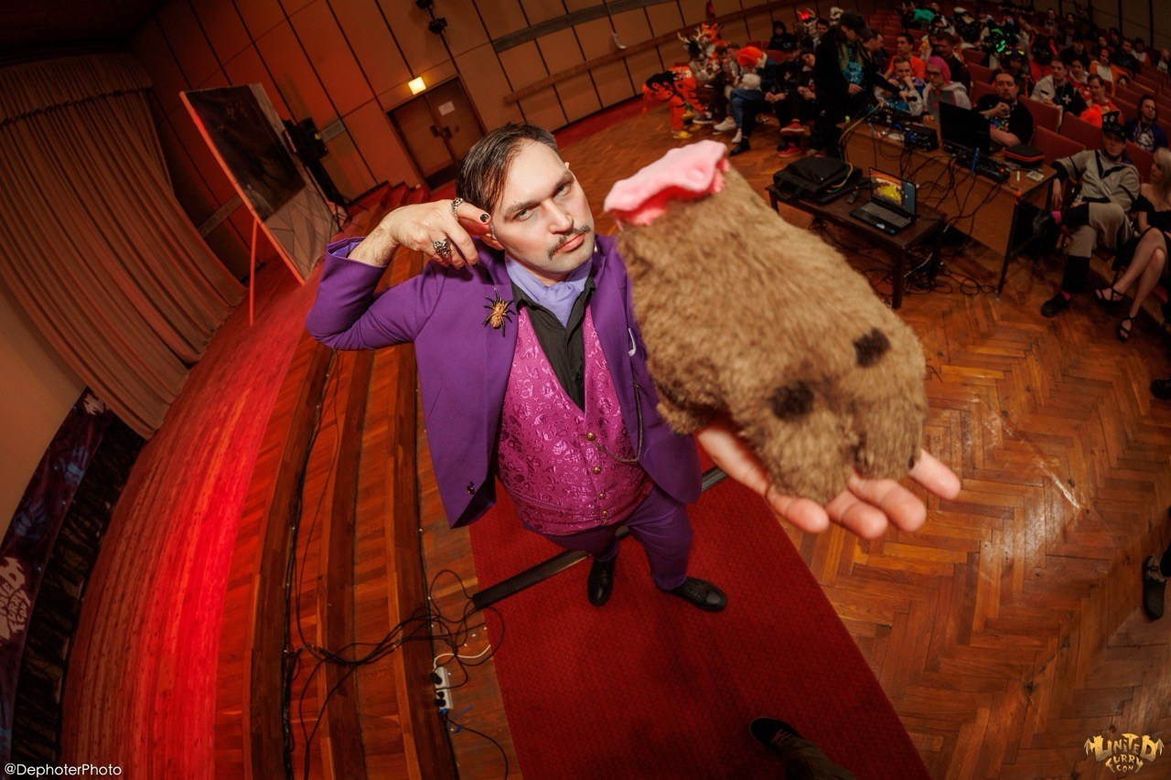United Furry Convention 2026. Различные мероприятия и просто фотографии людей
