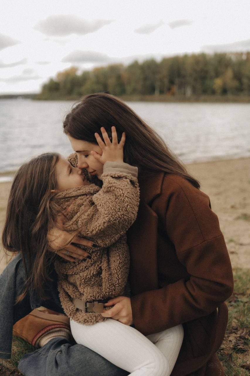 Alina & Yesenia. FIIZA