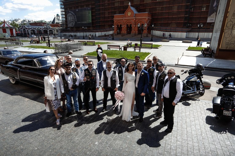 Свадьба байкеров в ресторане «Дворянское гнездо». Kirillova Studio — мастерская декора и событий Юли Кирилловой