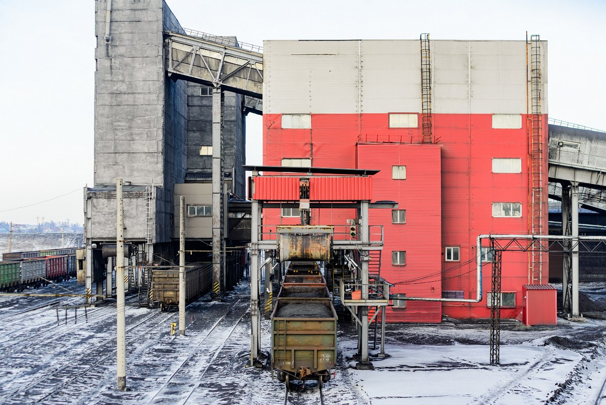 СИБАНТРАЦИТ угольный разрез. Фотограф Сергей Сергеев