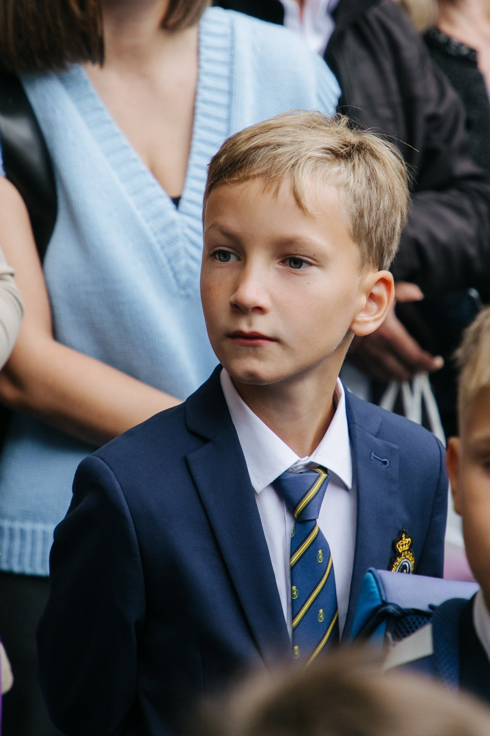 Школьники 1 сентября, линейка. Фотограф крещение венчание в Петербурге! Помогает подобрать храм и посоветовал душевного батюшку в СПб