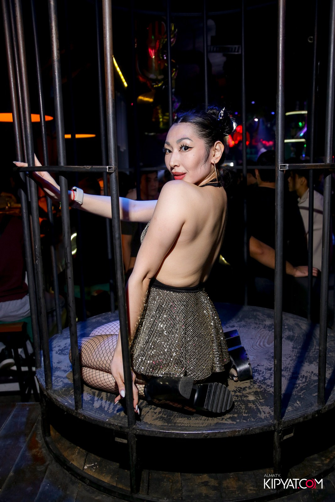 UYAT EMES BAR. КИПЯТКОМ АЛМАТЫ!