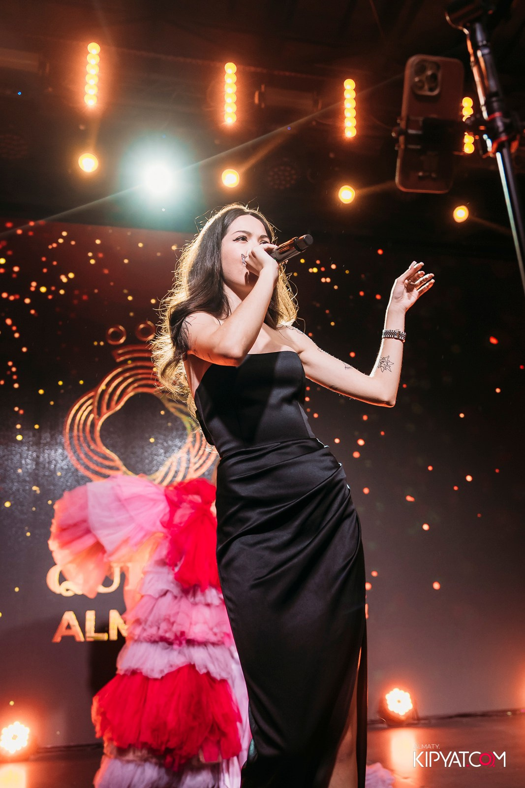 QUЕЕN. КИПЯТКОМ АЛМАТЫ!