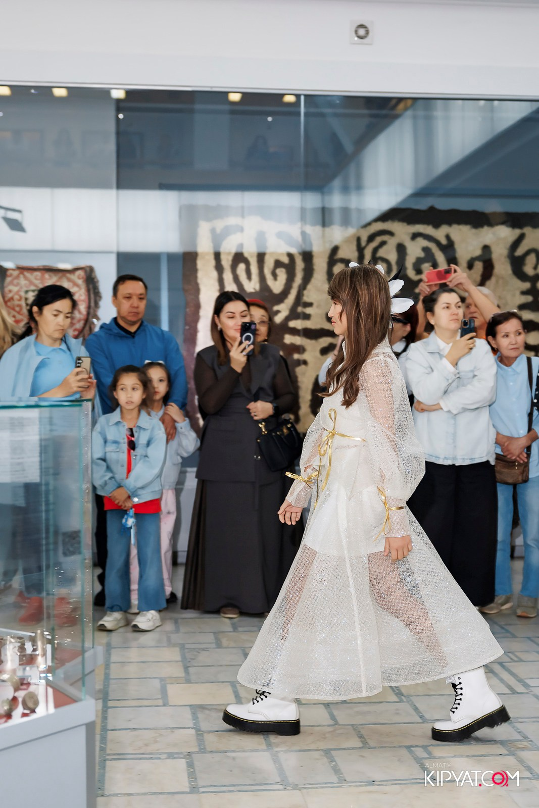 JUNIOR MODELS SHOW. ПЕРФОМАНС НОЧЬ В МУЗЕЕ. КИПЯТКОМ АЛМАТЫ! Фотосъемка мероприятий в Алматы