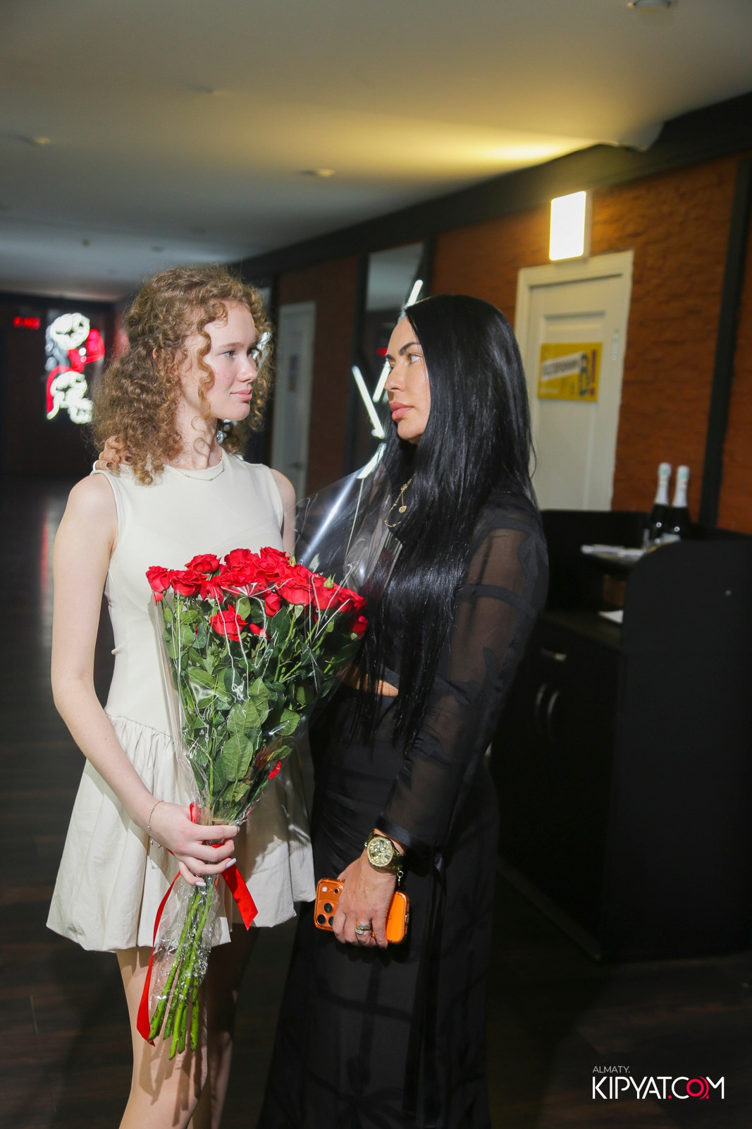 УХО И МЕДВЕДЬ НА САИНА. КИПЯТКОМ АЛМАТЫ! Фотосъемка мероприятий в Алматы