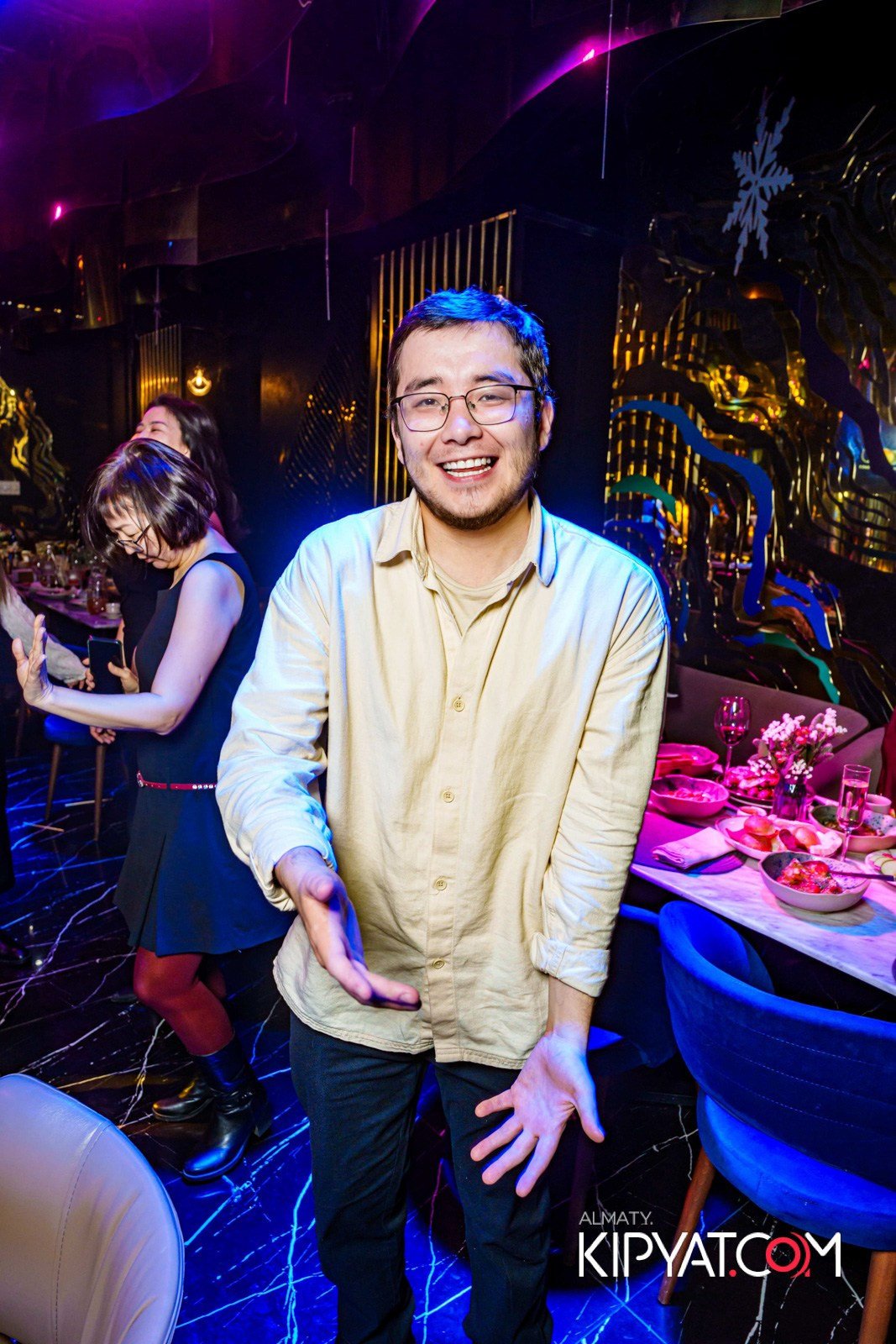 MOOD KARAOKE & TERRACE. КИПЯТКОМ АЛМАТЫ!