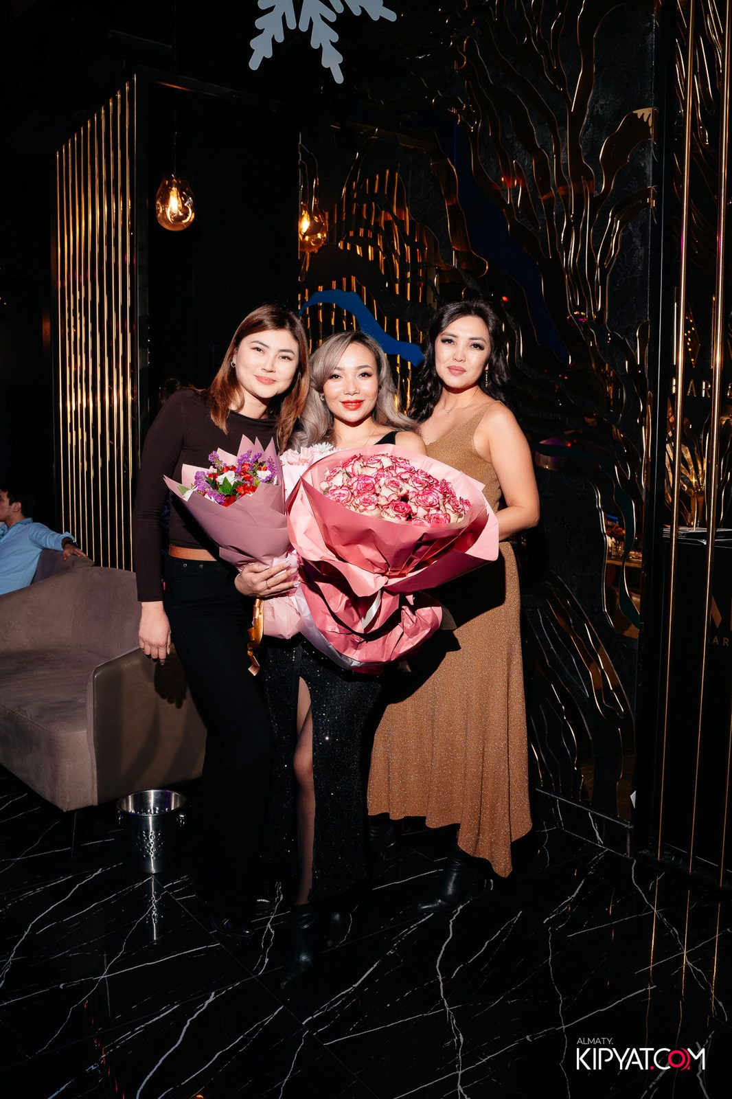 MOOD KARAOKE & TERRACE. КИПЯТКОМ АЛМАТЫ!