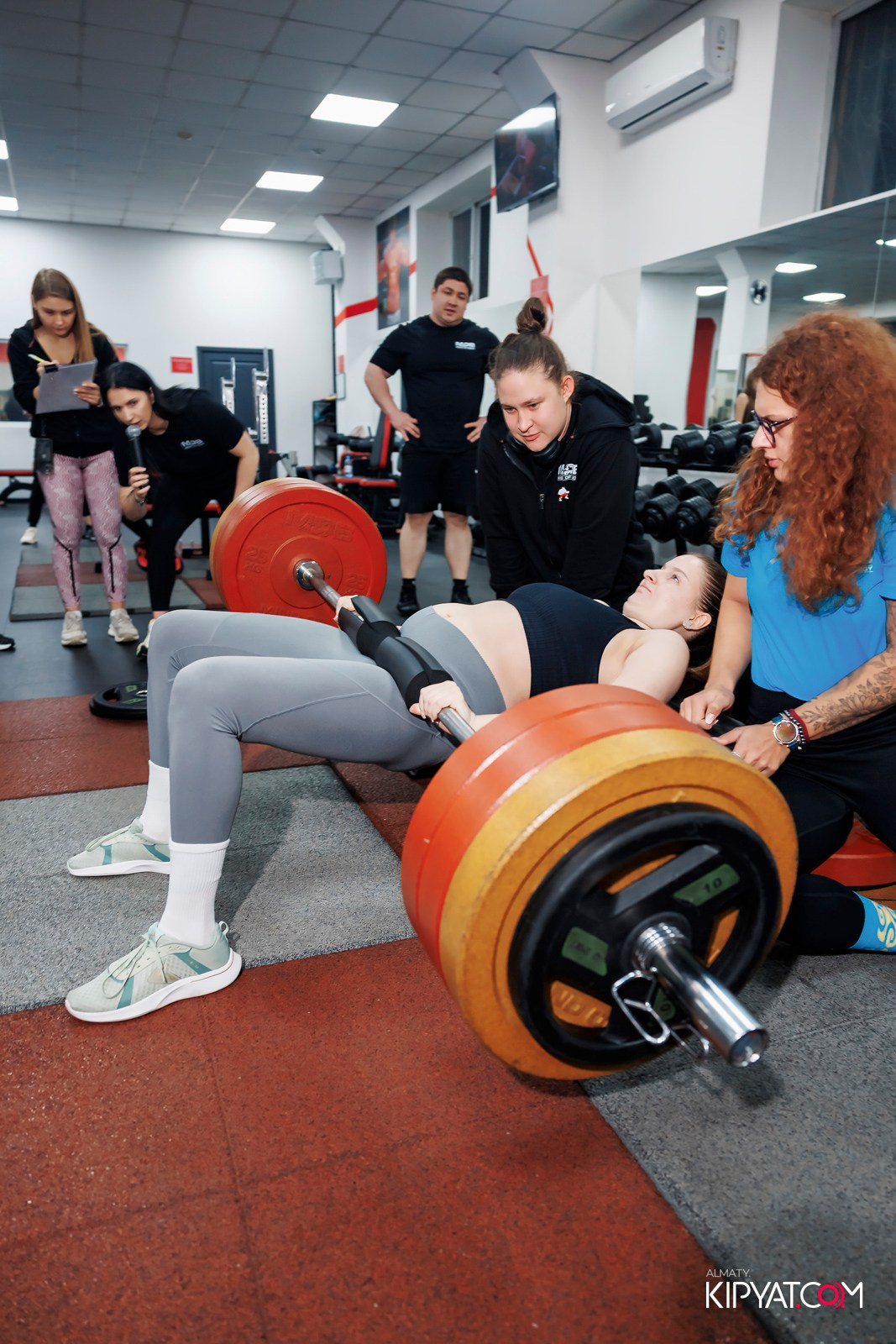 ДЕНЬ РОЖДЕНИЯ ТРЕНАЖЕРНОГО ЗАЛА MIND OF BODY. КИПЯТКОМ АЛМАТЫ! Фотосъемка мероприятий в Алматы
