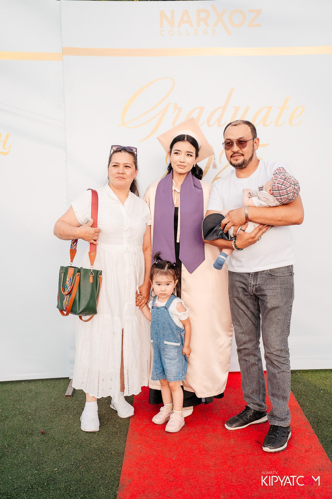 ВРУЧЕНИЕ ДИПЛОМОВ — НАРХОЗ КОЛЛЕДЖ. Part 1. КИПЯТКОМ АЛМАТЫ!