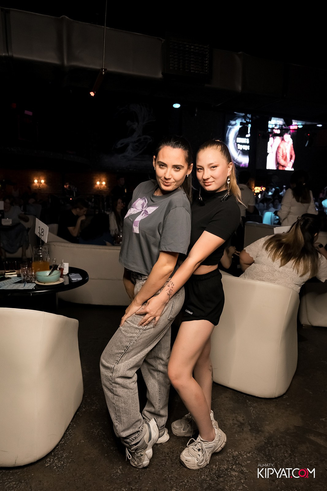 МУЗЫКАЛЬНОЕ ЛОТО В HIT RETRO. КИПЯТКОМ АЛМАТЫ!