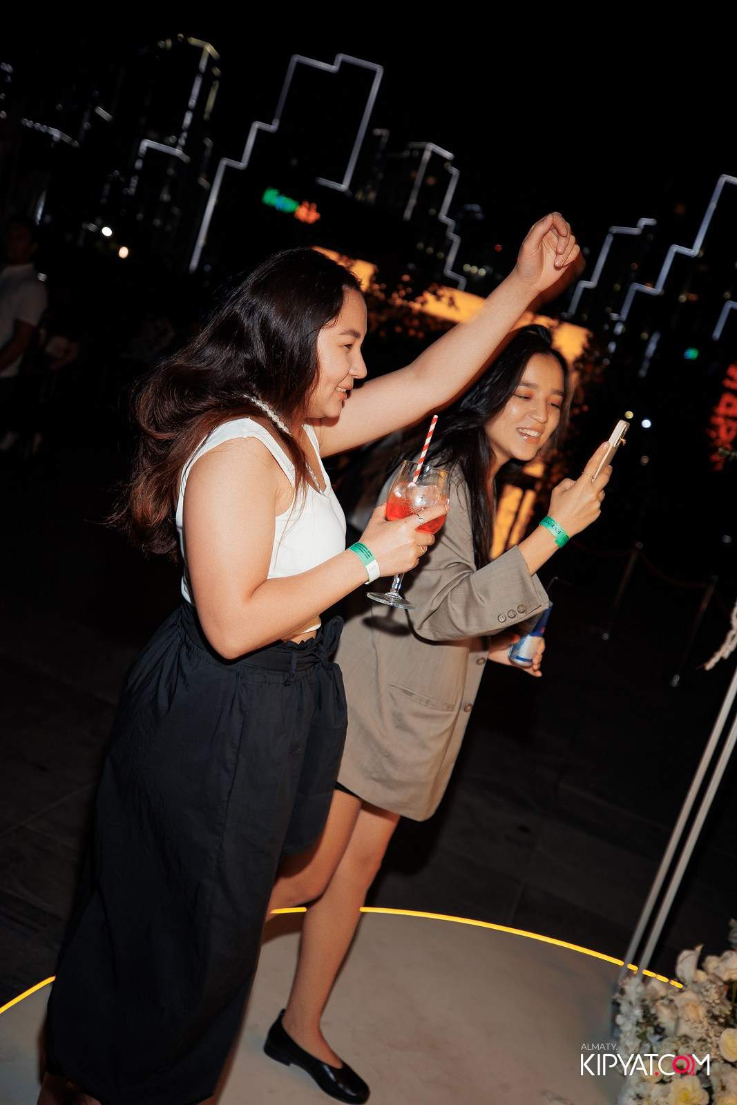 EVENT BAR. КИПЯТКОМ АЛМАТЫ!