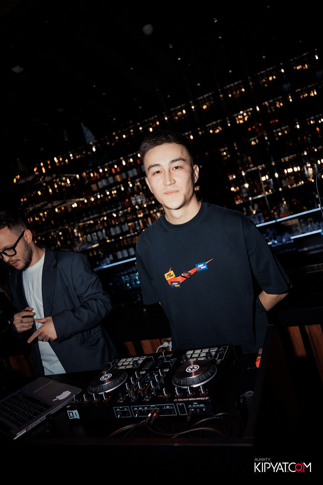 MOOD KARAOKE BAR & TERRACE. КИПЯТКОМ АЛМАТЫ!