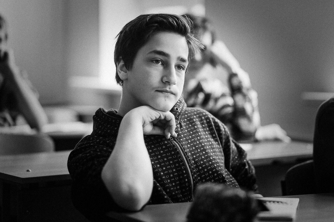 Фоторепортаж со школьного урока 4-го класса. Репортажный фотограф Борис Геер