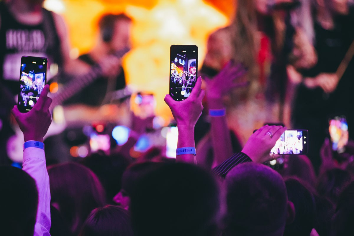 Концерт LINDA в РУКИ ВВЕРХ БАР в Ростове-на-Дону