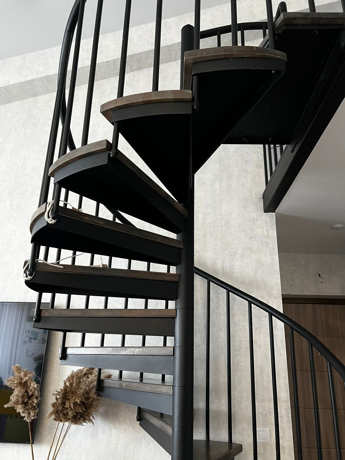 Из истории. Мастерская металла и дерева Вячеслава Вдовина в Иркутске: Эксклюзивные изделия на заказ для вашего дома и бизнеса