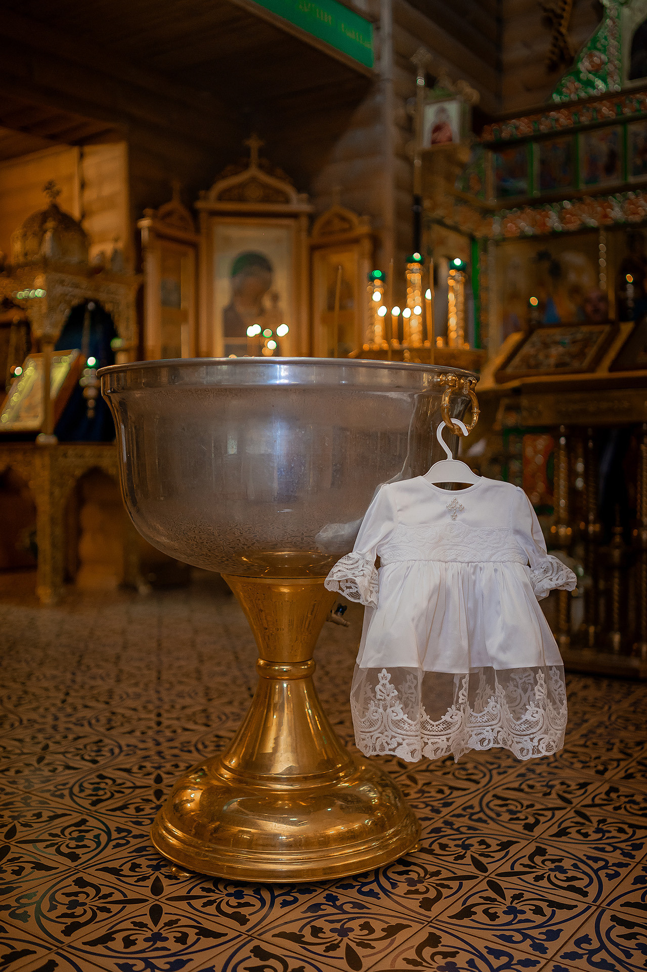 когда крестят новорожденного ребенка