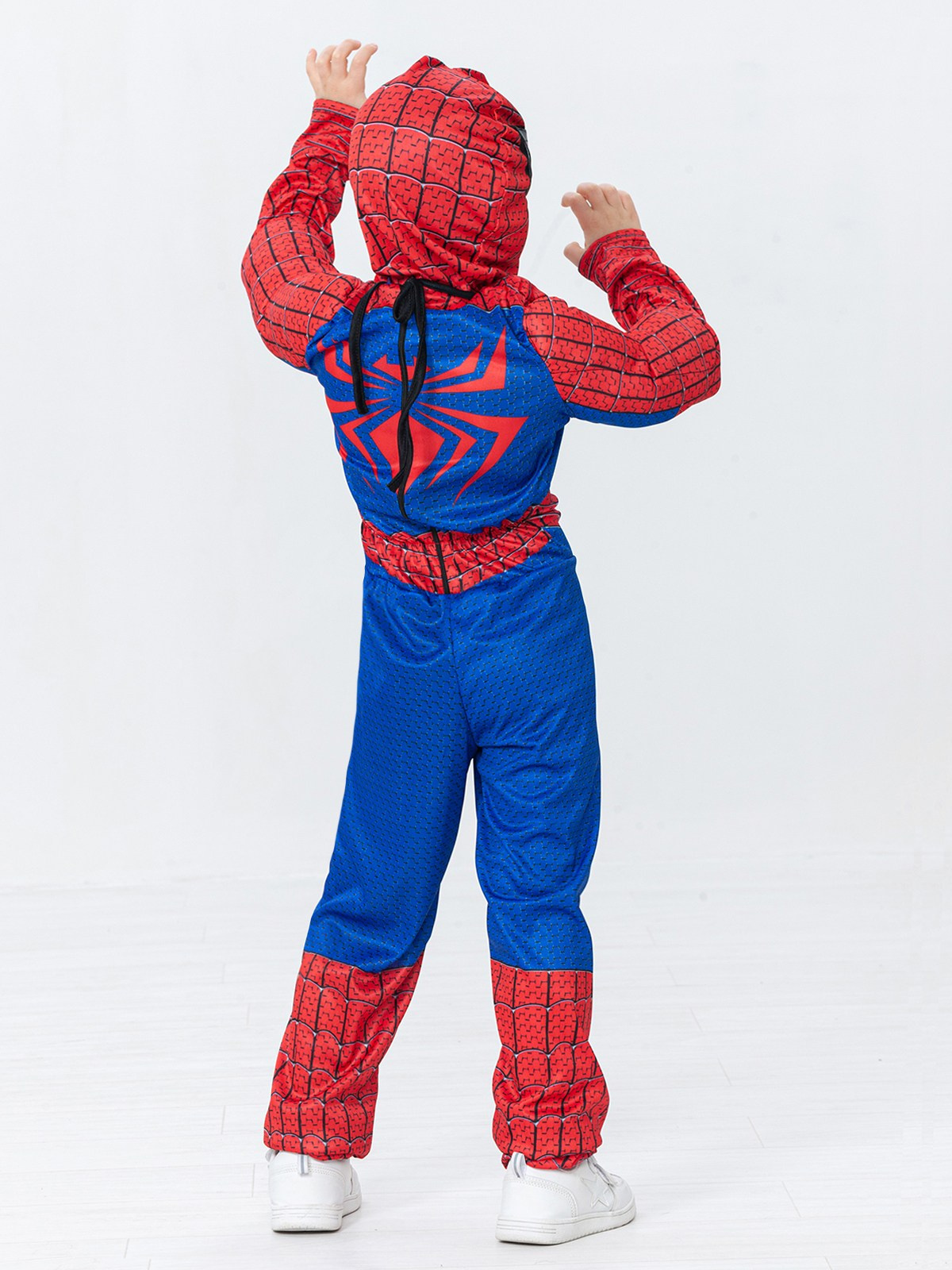 Детские костюмы супергероев для маркетплейсов. Сборные фотосъёмки в Москве. фотосессии одежды.фотограф