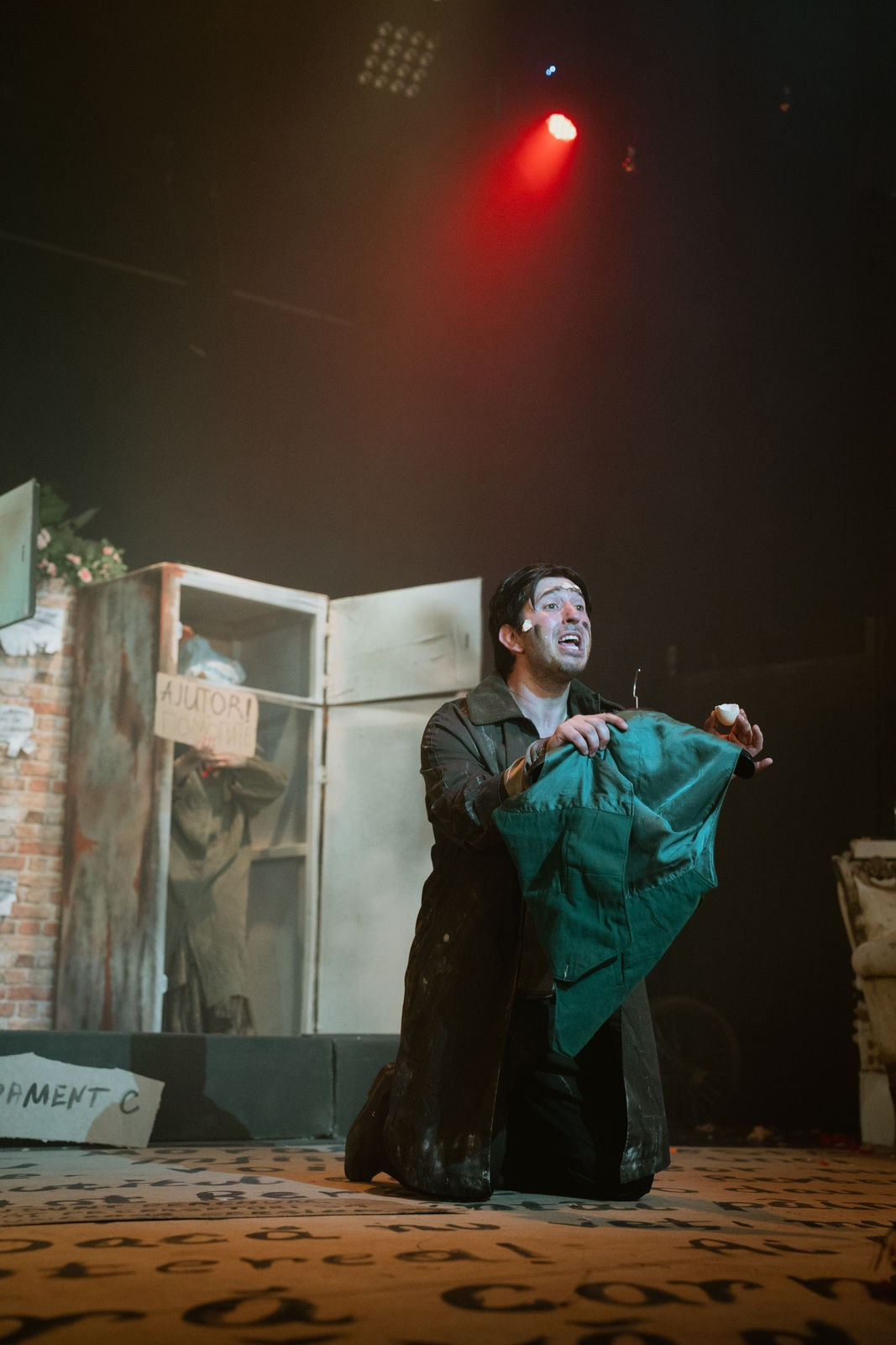 «Трехгрошовая опера». Режиссёр Даниил Филиппович