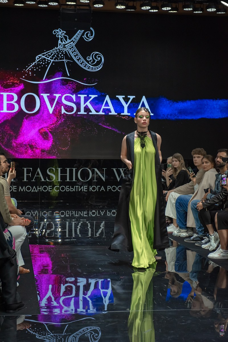 SochiFashionWeek2024 дизайнер Кибовская. Семейный и коммерческий фотограф в Сочи Александр Бодунов