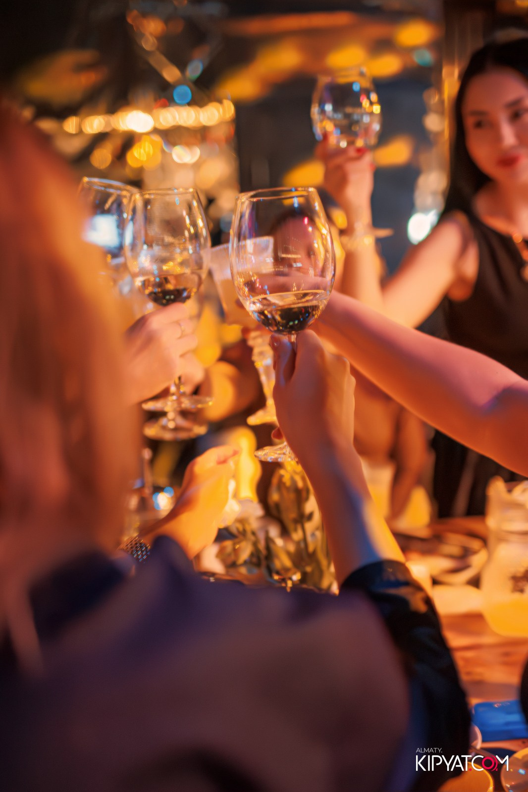 MOOD KARAOKE & TERRACE. КИПЯТКОМ АЛМАТЫ!