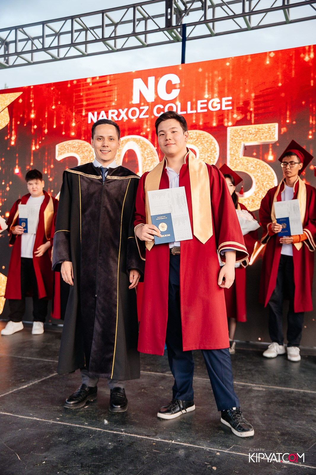 ВРУЧЕНИЕ ДИПЛОМОВ — НАРХОЗ КОЛЛЕДЖ. Part 4. КИПЯТКОМ АЛМАТЫ!