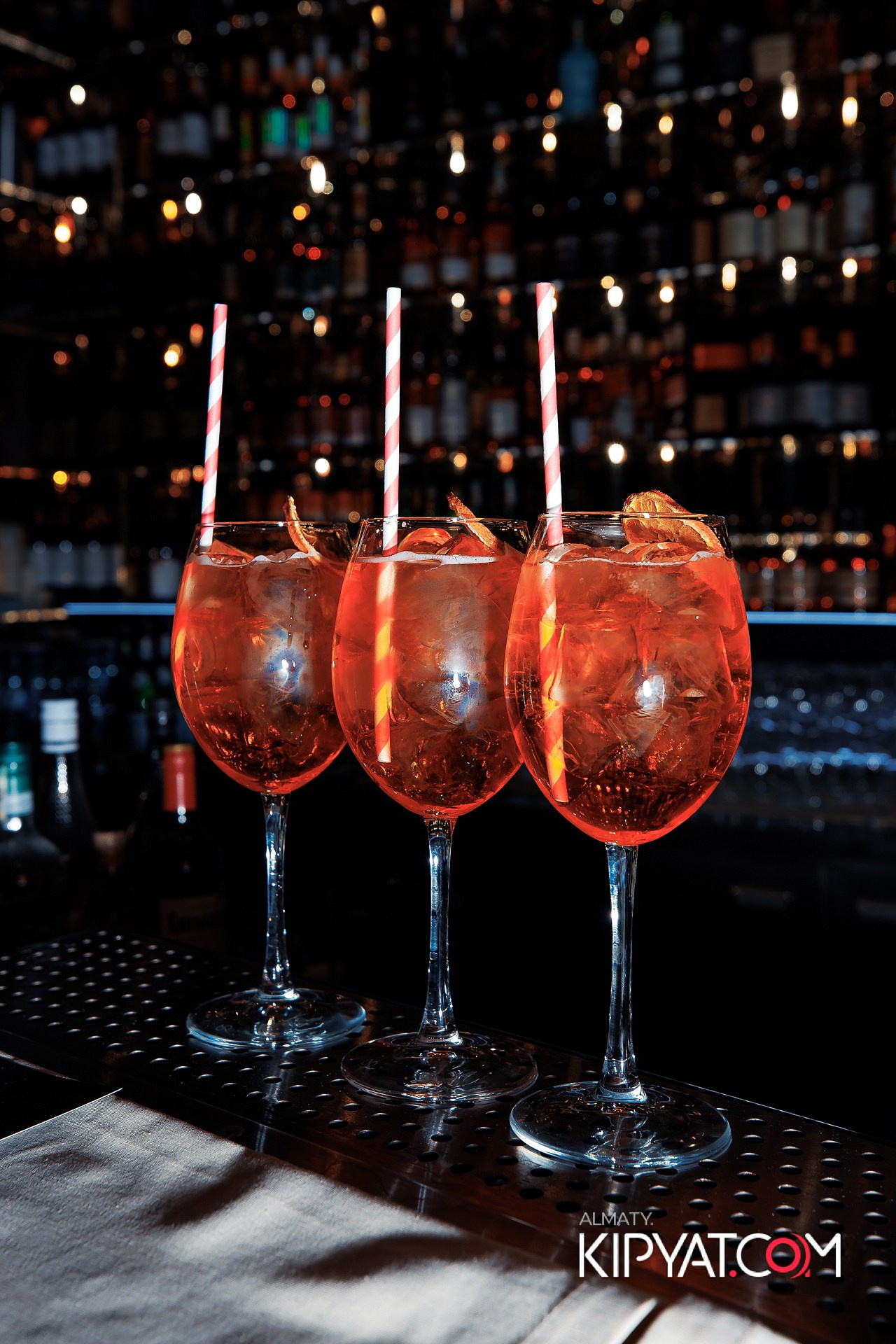 MOOD BAR & TERRACE. КИПЯТКОМ АЛМАТЫ!