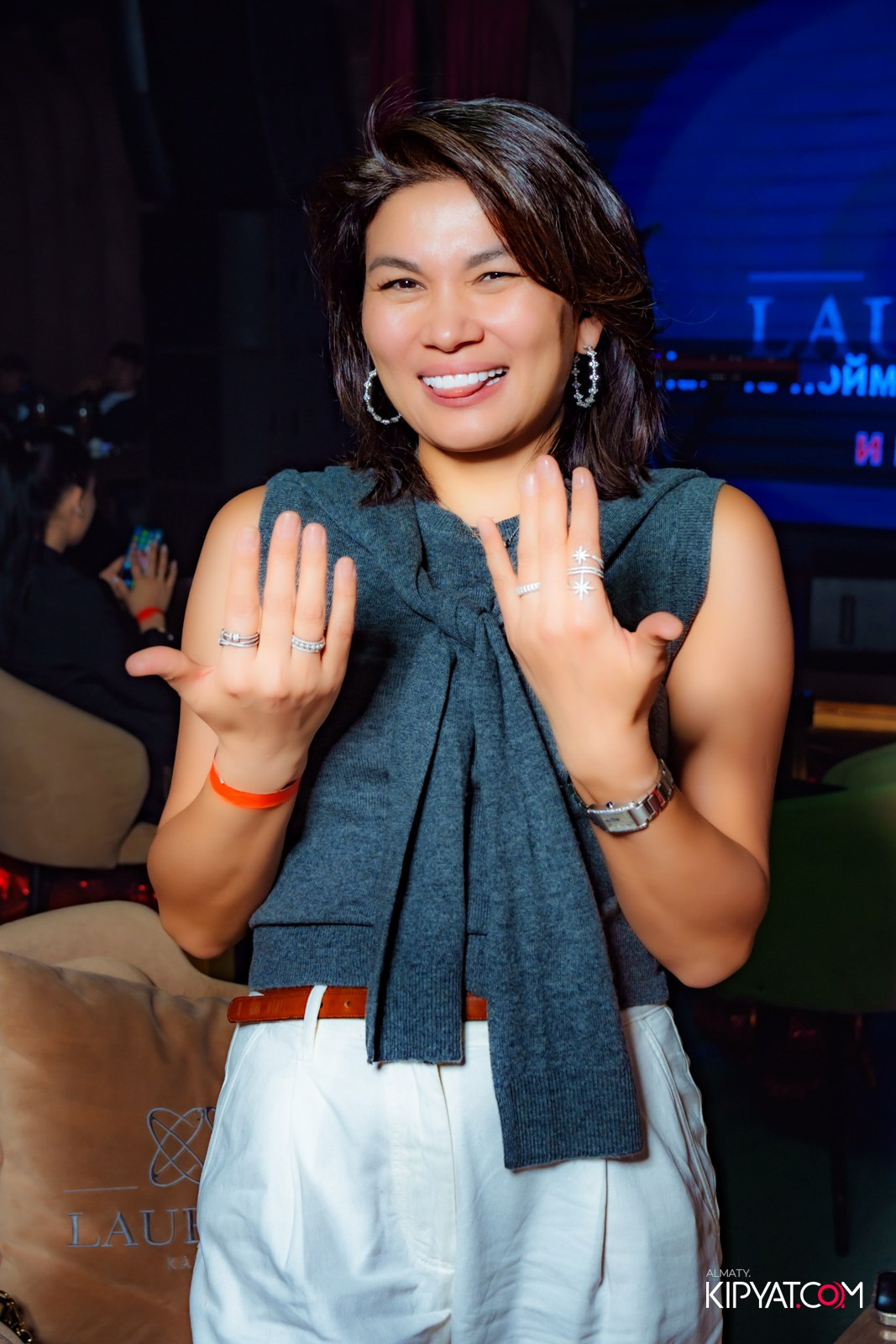 LAUREATE KARAOKE HALL. КИПЯТКОМ АЛМАТЫ!