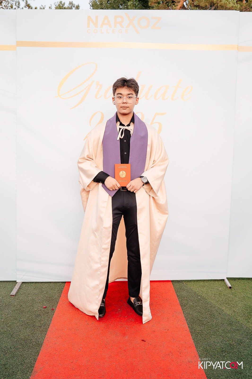 ВРУЧЕНИЕ ДИПЛОМОВ — НАРХОЗ КОЛЛЕДЖ. Part 1. КИПЯТКОМ АЛМАТЫ!