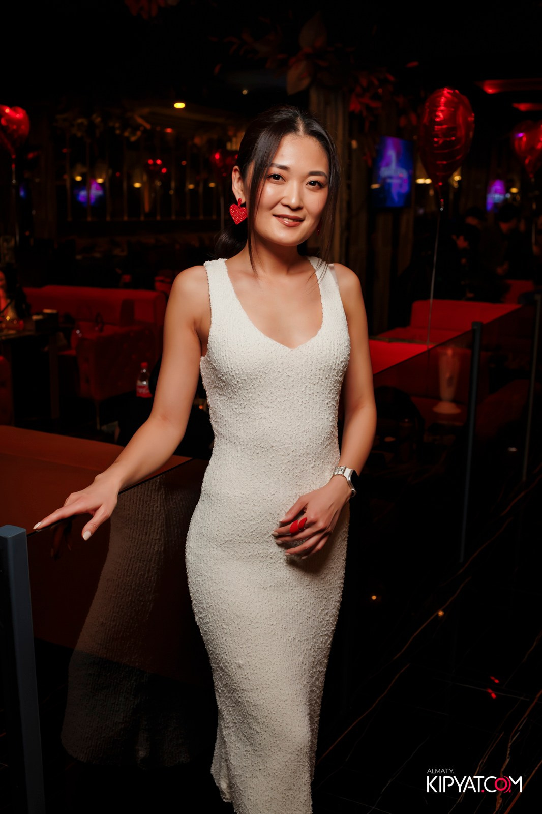 БАР ПАНАЕХАЛИ НА ДОСТЫК. КИПЯТКОМ АЛМАТЫ! Фотосъемка мероприятий в Алматы