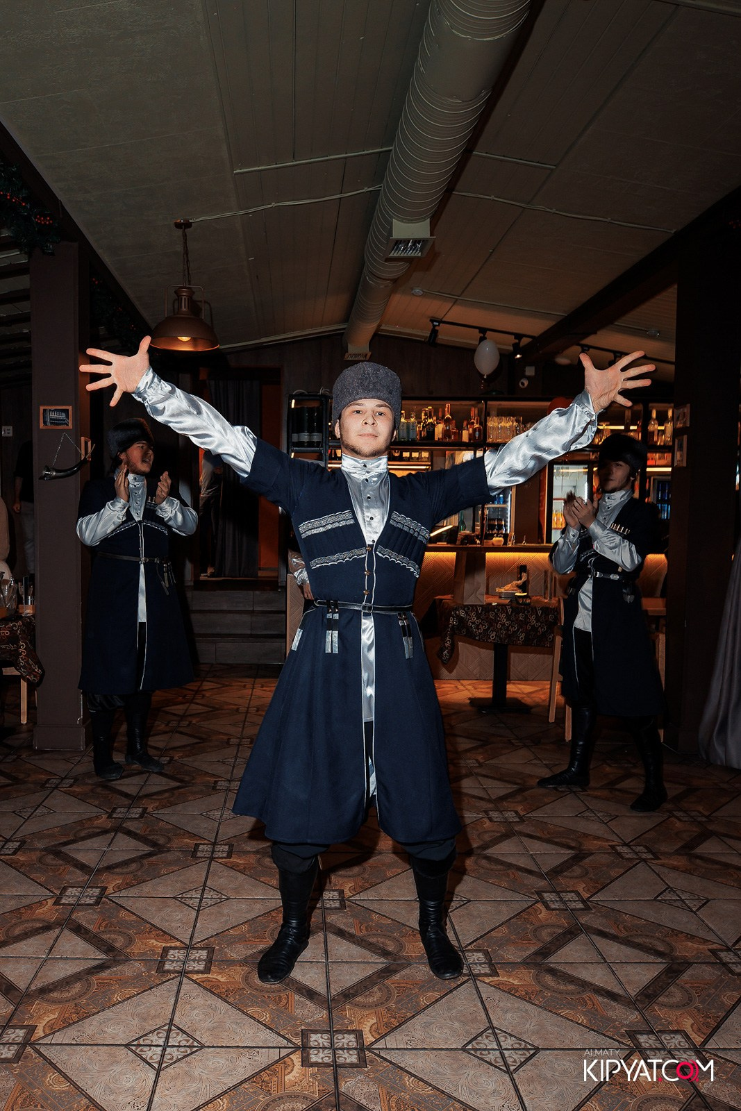 ДЕНЬ ВЛЮБЛЕННЫХ МЦХЕТА. КИПЯТКОМ АЛМАТЫ!