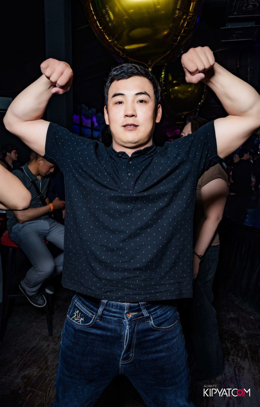 UYAT EMES BAR. КИПЯТКОМ АЛМАТЫ!