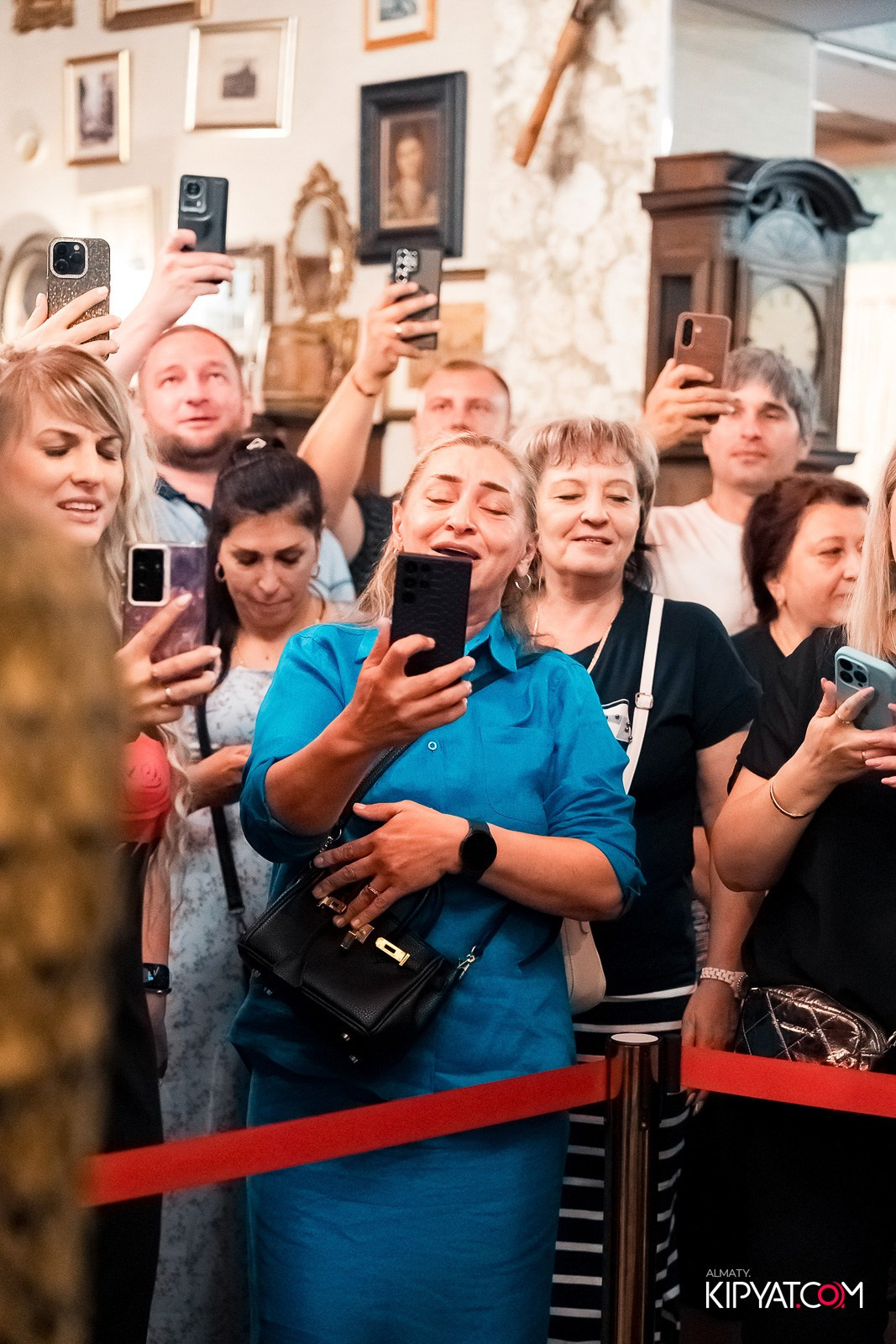 РЕСТОРАН МАРЬИНА РОЩА. КИПЯТКОМ АЛМАТЫ!