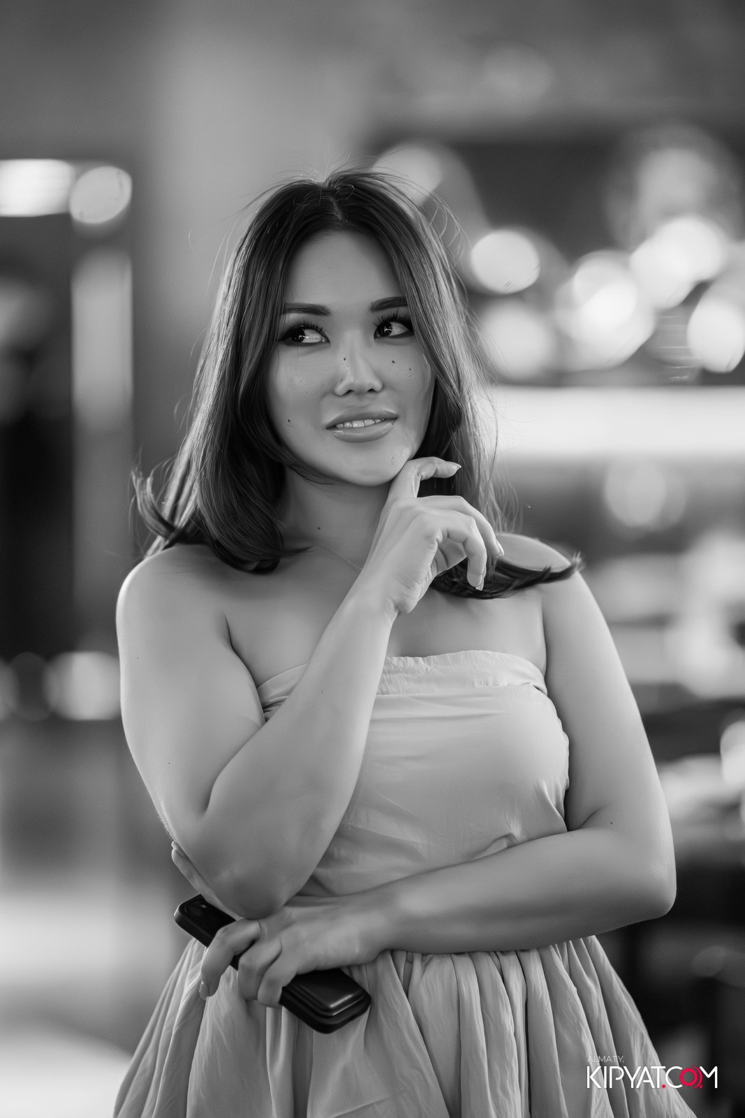 FRIENDS BAR & TERRACE. КИПЯТКОМ АЛМАТЫ!