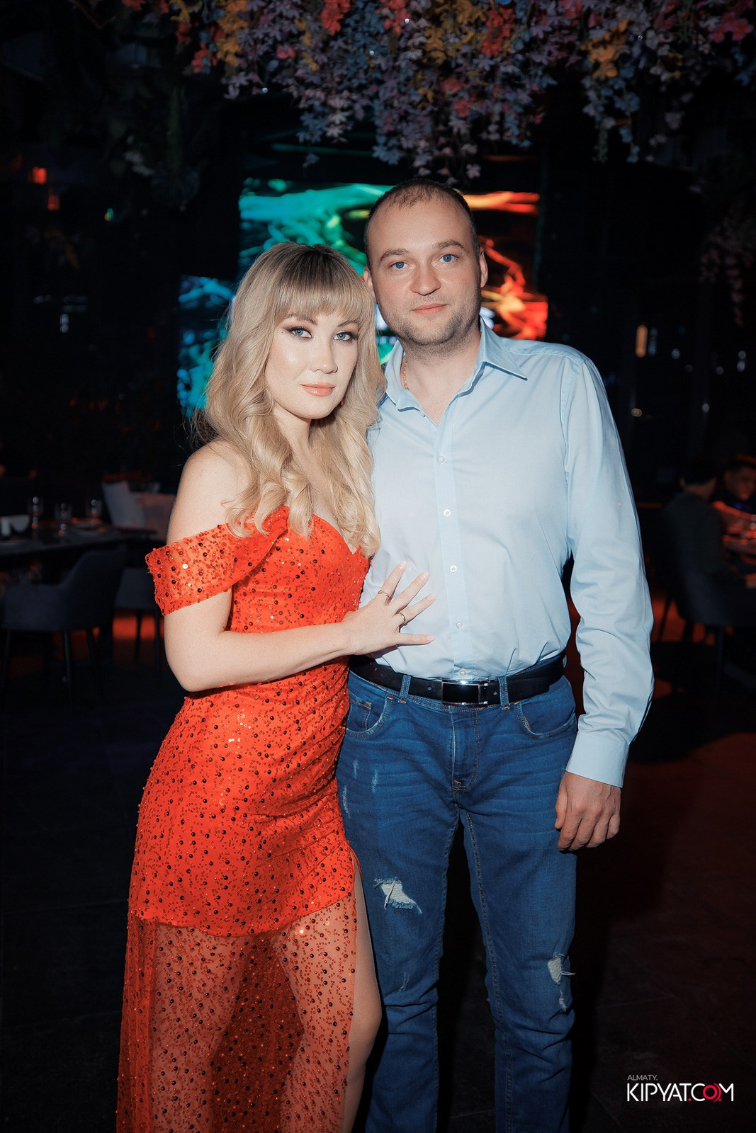 FRIENDS BAR & TERRACE. КИПЯТКОМ АЛМАТЫ!