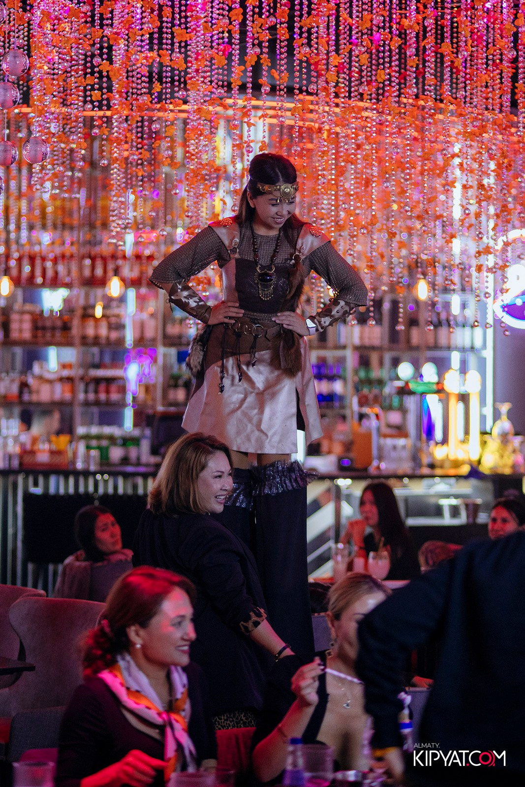 FRIENDS BAR & TERRACE. КИПЯТКОМ АЛМАТЫ!