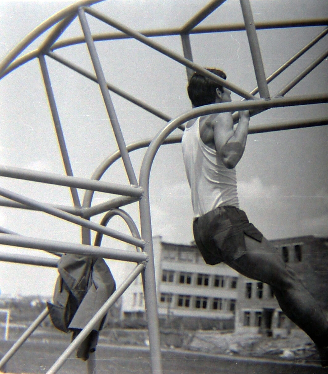 Школа №1. Фотоальбом истории города Лермонтов