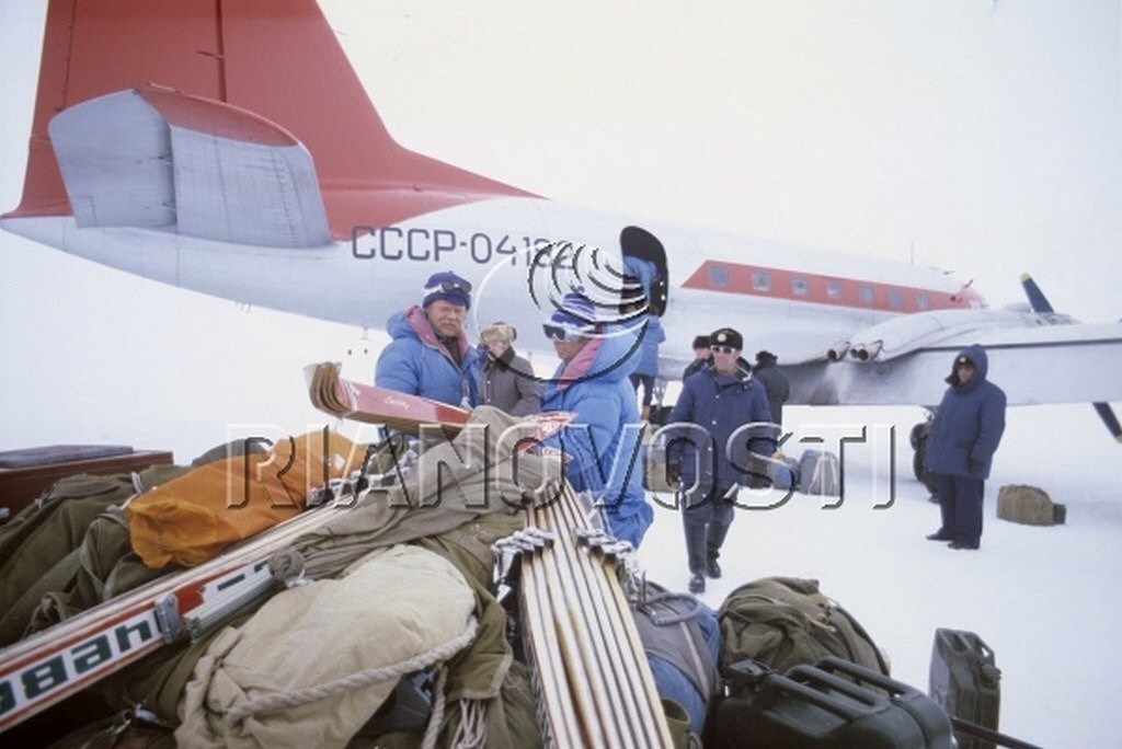 Исторические фотографии. Фотоальбом показывающий увлекательный мир авиации и мир медведей Андрея Иванова