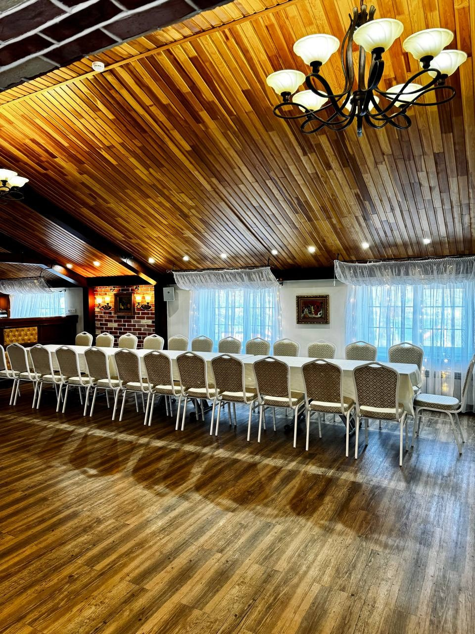 АРЕНДА БАНКЕТНОГО ЗАЛА. Сауна с джакузи, водопадом, большим и теплым бассейном, хаммамом в ClubHouse в