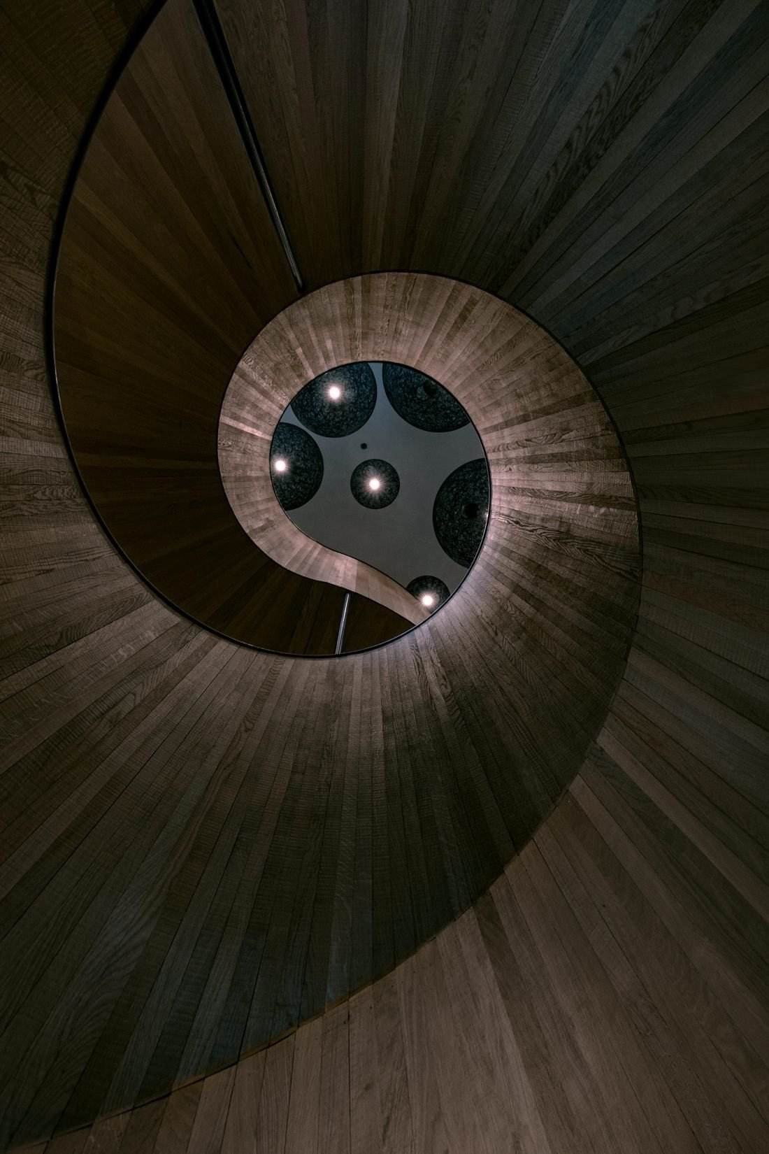 City and architectural portfolio of photographer Vadim Sherbakov. Vadim Sherbakov Portfolio