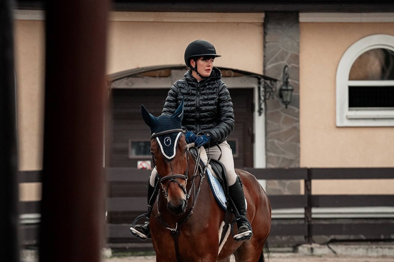 Муниципальные соревнования по конкуру КСК «Виват, Россия!». Куракина Дарья • Конный фотограф