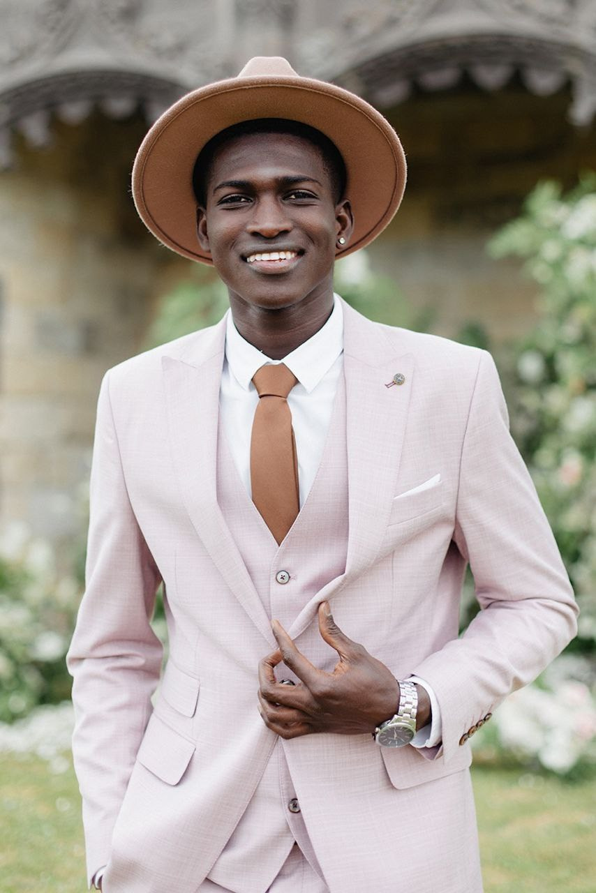 Сизей, 182 см. KED Production — продакшн из СПб. Создаём фото, видео и контент, который помогает брендам и селлерам продавать больше