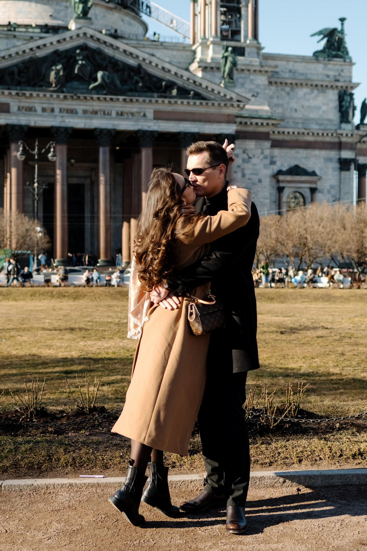 Лавстори. Исаакиевский собор. Свадебный и сеейный фотограф в Санкт-Петербурге Елена Худякова