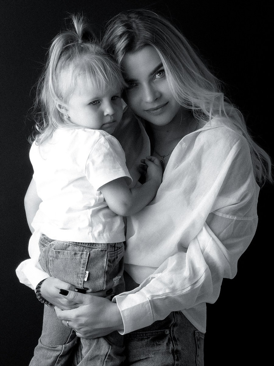 Мама и дочка. Фотограф Барнаул Софья Бояринова