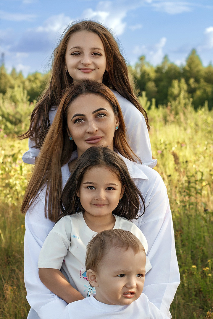 Сюзанна и ее красивые дети. Женский фотограф в Москве Камила Бакаева