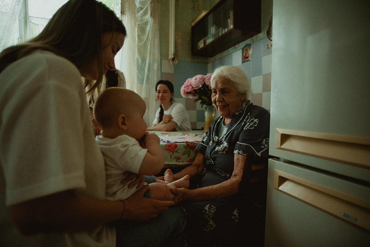 Бабушкино счастье. Семейный документальный фотограф в Волгограде Мариэта Додина