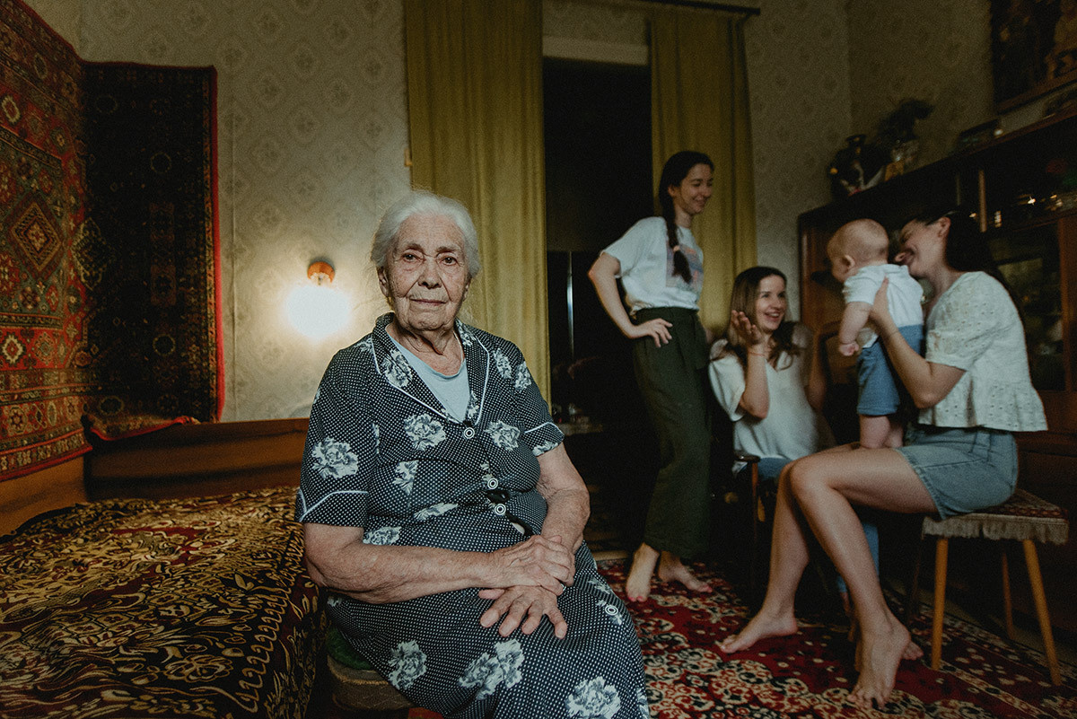 Бабушкино счастье. Семейный документальный фотограф в Волгограде Мариэта Додина