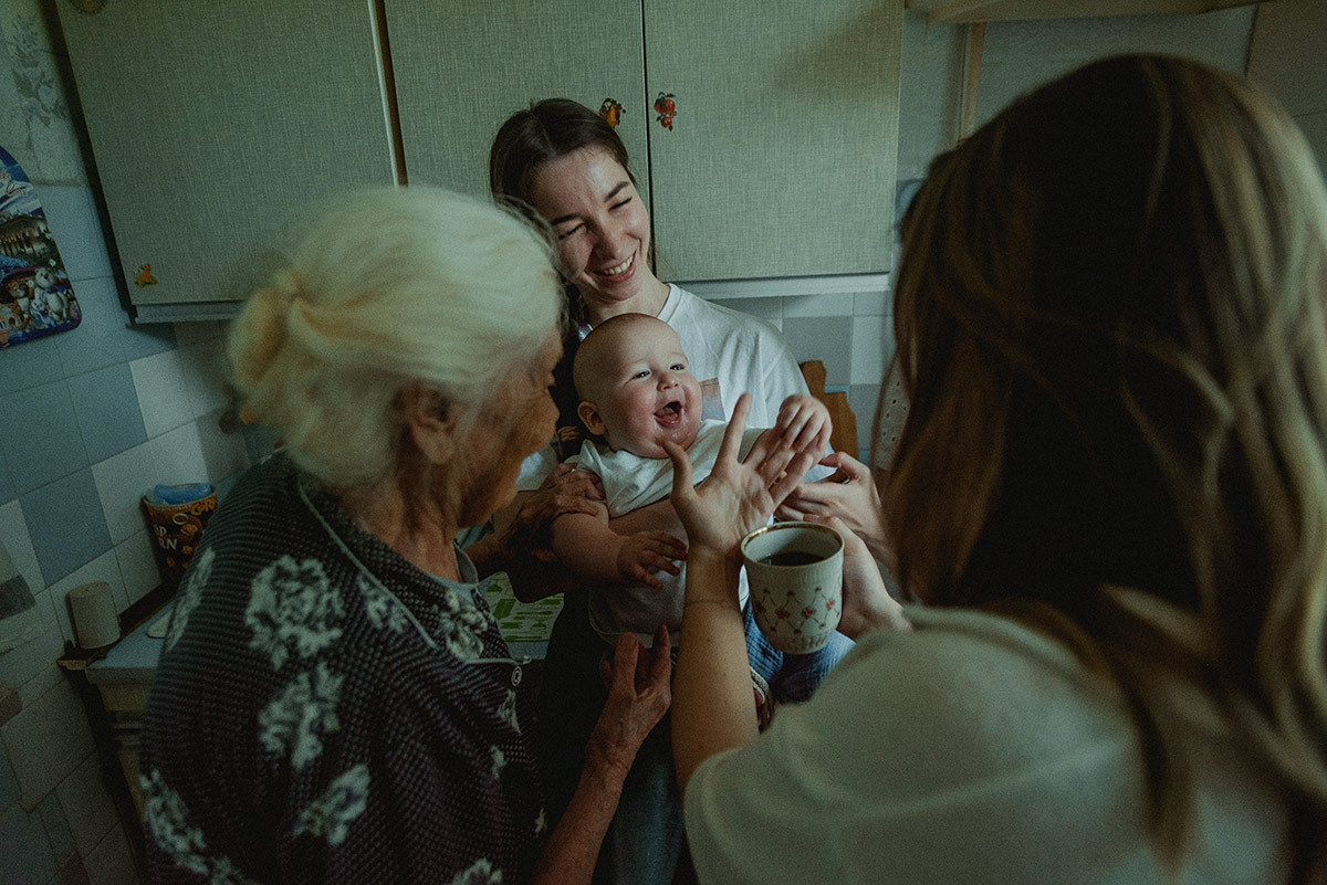Бабушкино счастье. Семейный документальный фотограф в Волгограде Мариэта Додина