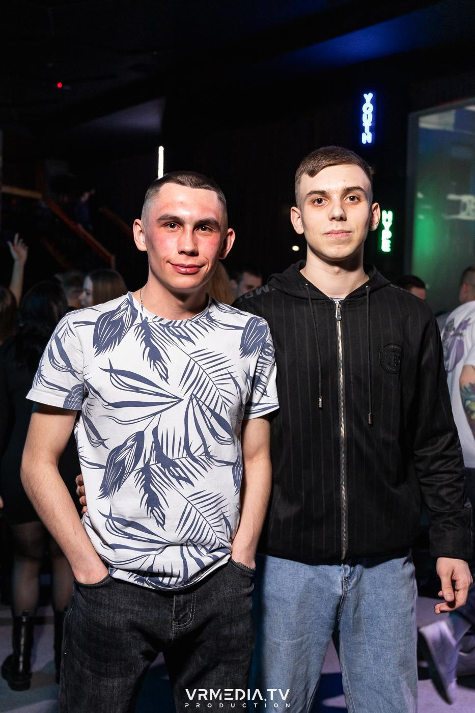 Выходные в баре «DOSKI»